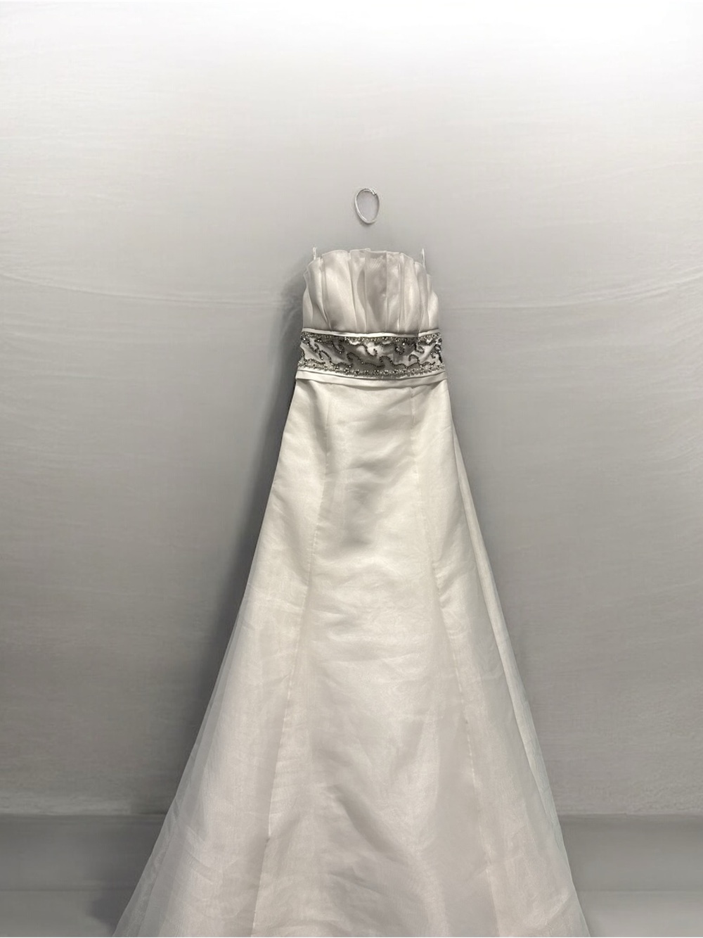 Aire Wedding Gown silk lining - Picture 2 of 7
